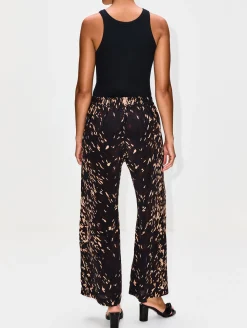 Callao Emilia Pant