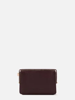 Carrington Clutch