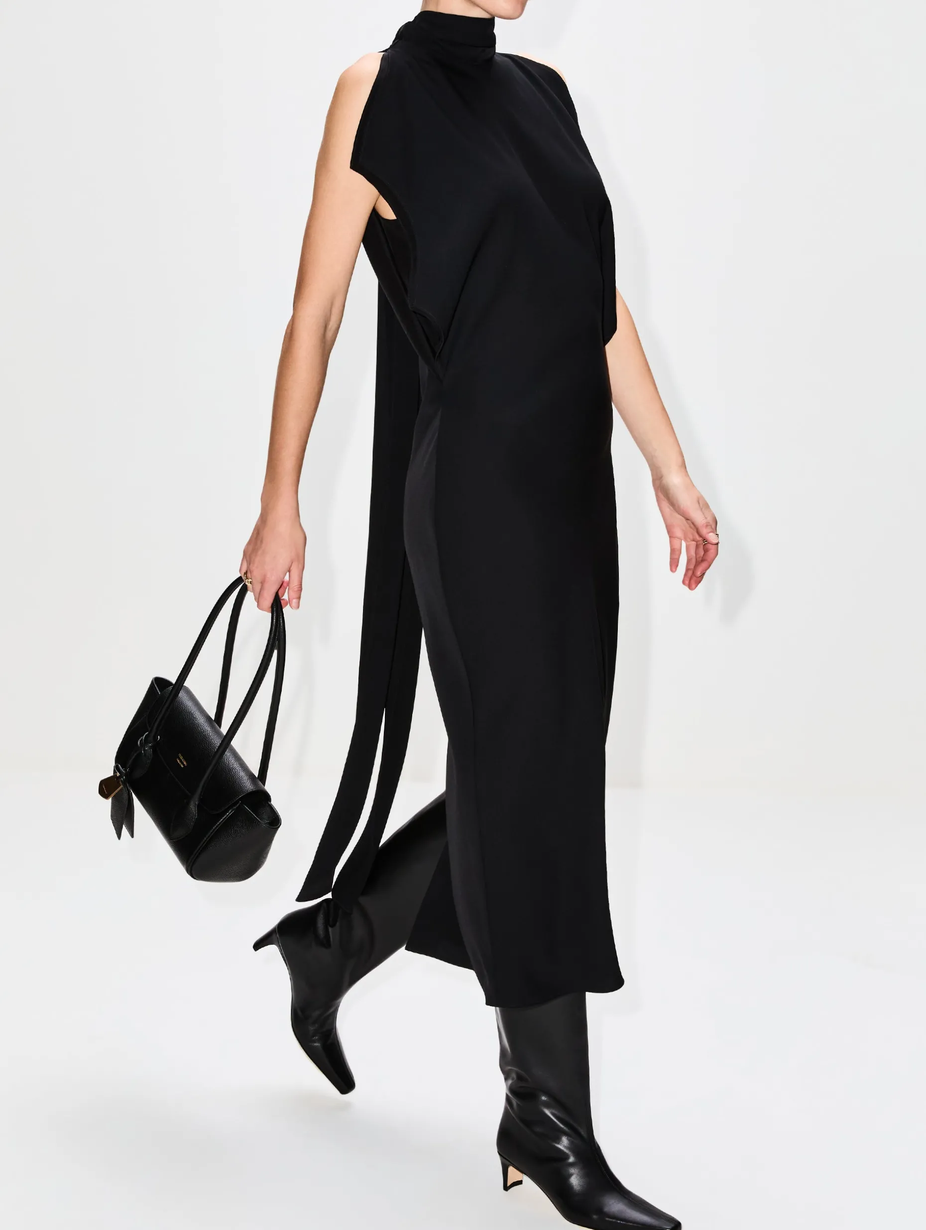 Evie Sleeveless Midi Dress