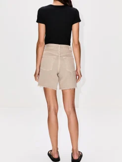 Fitted Crewneck Short Sleeve Tee