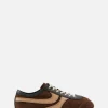 Low Top Sneaker