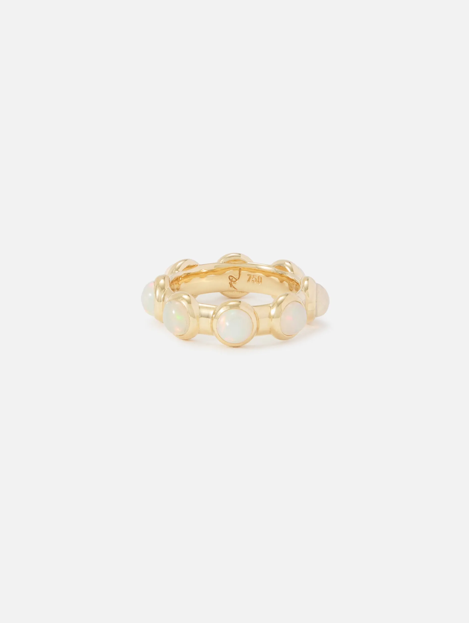 Opal Vic Ring