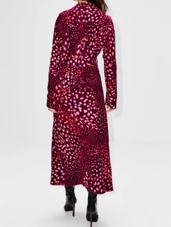 Rolana Trench