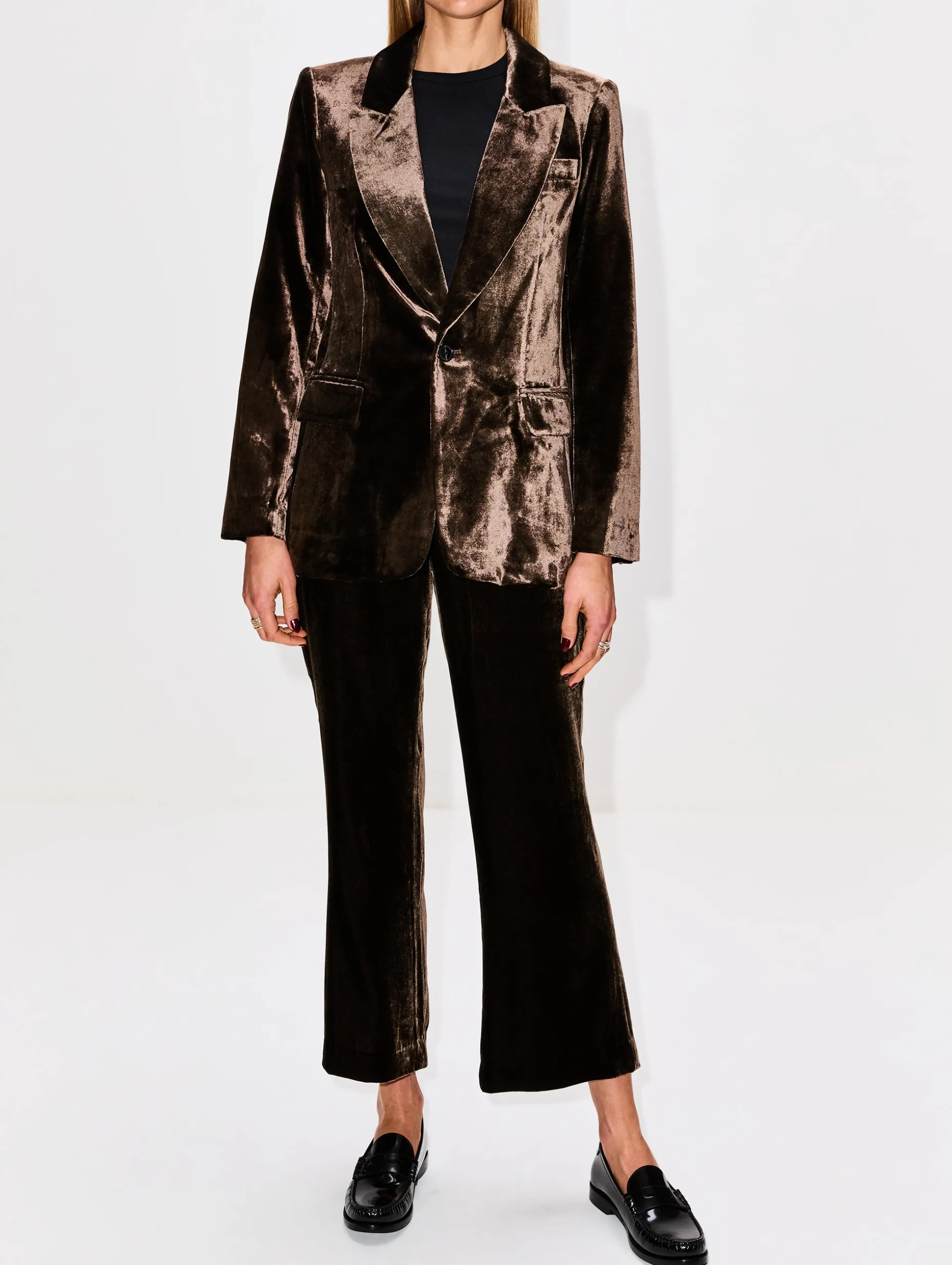 Slim Velvet Blazer